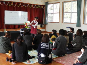 野尻幼稚園「読み聞かせのすすめ」2