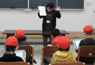 図書館見学（幸ヶ丘小）1